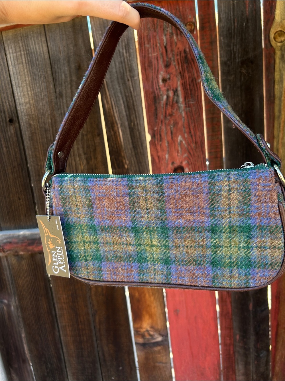 Glen Appin of Scotland Harris Tweed Duchray baguette bag - Picture 4 of 7
